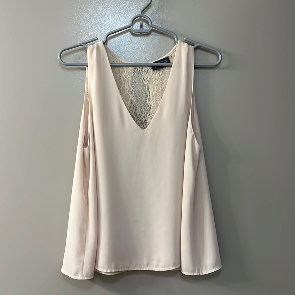 ASTR - Cream top